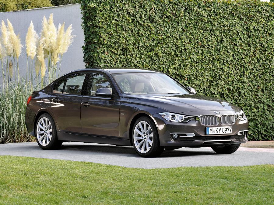  BMW 320d Sedan Modern Line 2012 года  (фото 15 из 16)